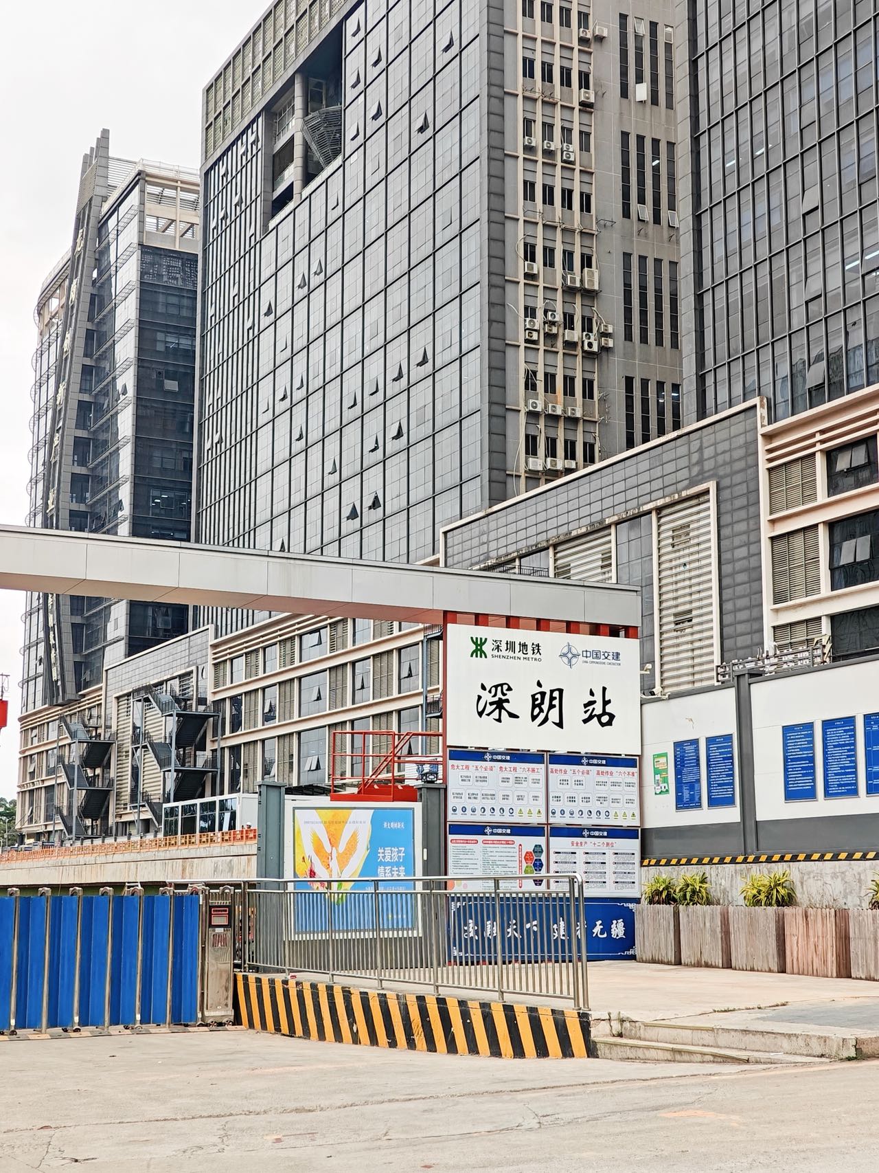 布吉17栋统建楼新盘《宝悦花园》三房总价69.8万精装交付(图1) 布吉17栋统建楼新盘《宝悦花园》三房总价69.8万精装交付(图1)